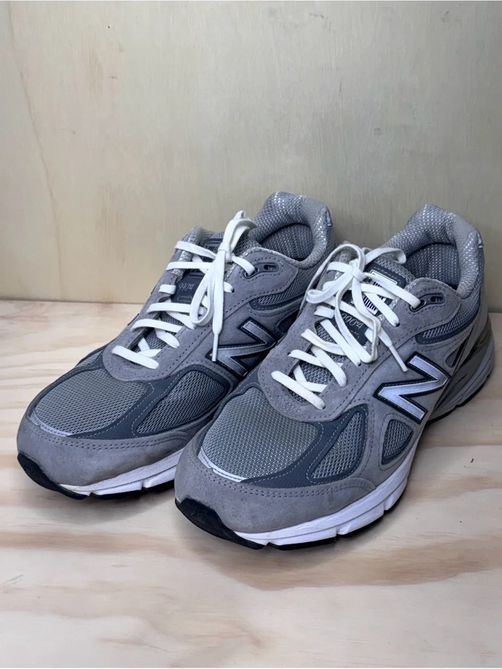 New Balance 990v4 Shoes Mens US 9.5 Grey Made In USA Sneakers Trainers